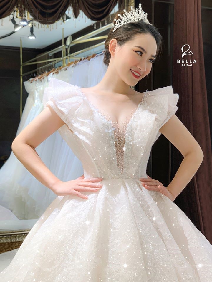 Váy cưới đẹp cho thuê áo cưới váy cưới tại Hồ Văn Huê Phú Nhuận
