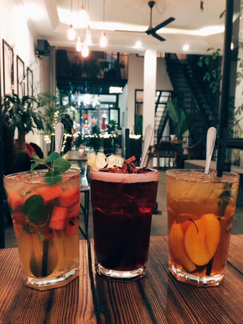 21-six-cafe-170330