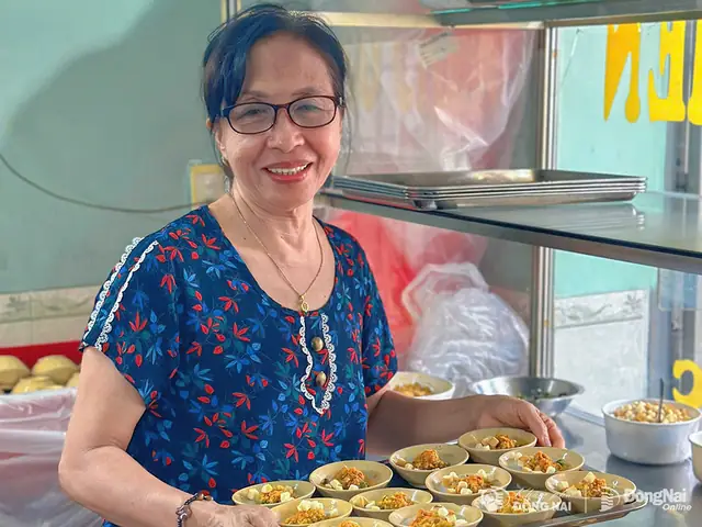 Bánh Bèo Chén Tân Mai