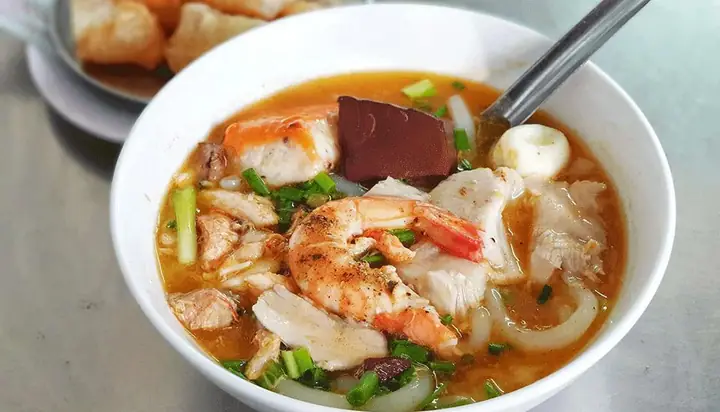 Review Quán Bánh Canh Cua Trần Khắc Chân: Ngon Đến Từng Muỗng?