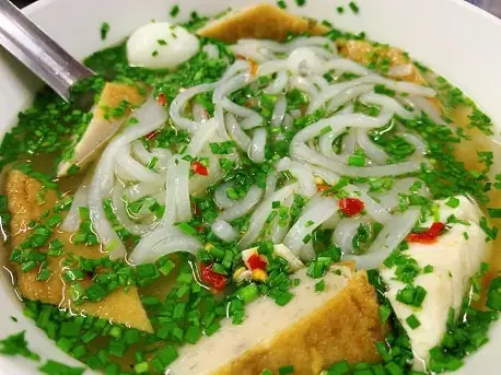Bánh Canh Hẹ Phú Yên: Đặc Sản Xứ Nẫu Và 10 Quán Ăn Ngon Nhất
