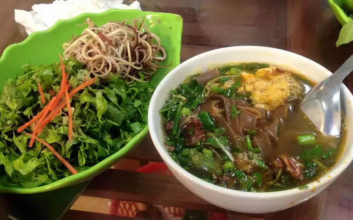 Bánh Đa Cua Bà Cụ Hải Phòng: Đánh Giá Chi Tiết Từ Người Dùng