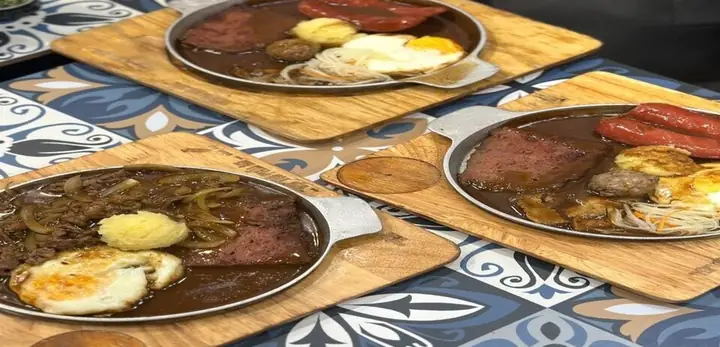Bánh Mì Chảo Chùa Láng