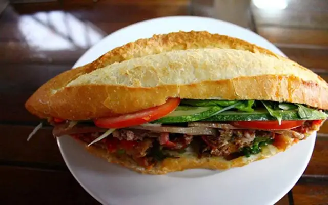 Bánh Mì Nướng Lạng Sơn: Hương Vị Đậm Đà Từ Vùng Cao