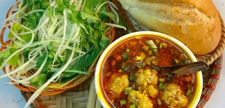 Bánh Mì Xíu Mại Chén