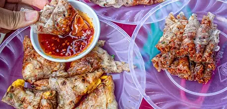 Bánh Tráng Kẹp Đà Nẵng: Đánh Giá Chi Tiết 15 Quán Ngon, Bổ, Rẻ Được Giới Trẻ Mê Nhất