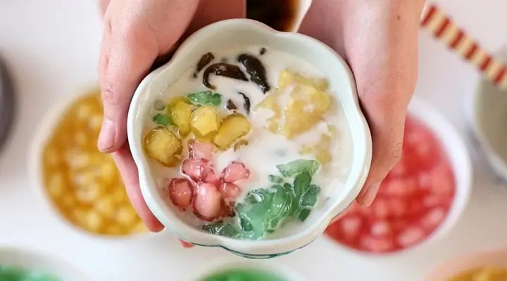 Bé Chè Chợ Bến Thành