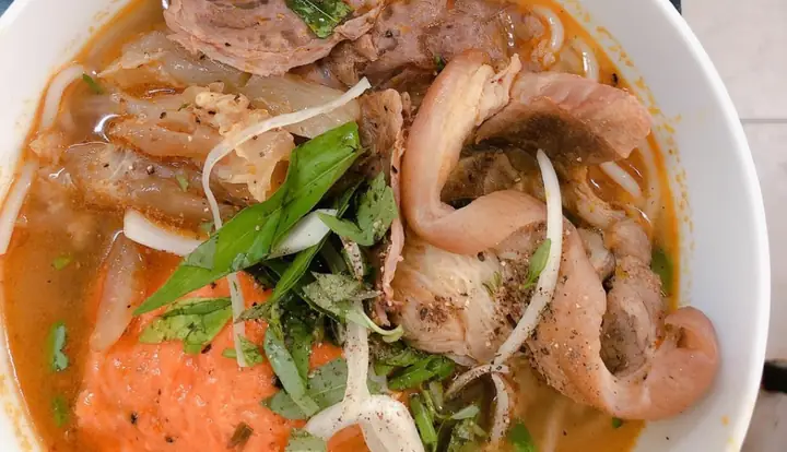O Hồng Bún Bắp Bò Trần Quốc Thảo: Review Chi Tiết Từ A Đến Z