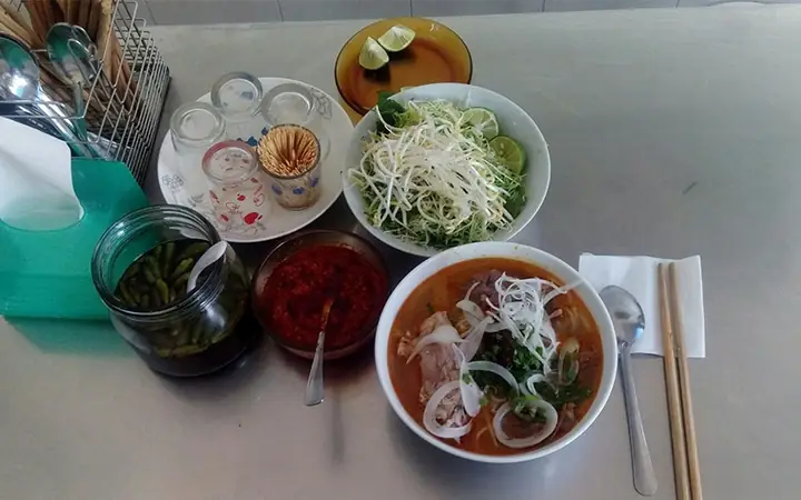 Review Quán Bún Bò Huế Chi Mạc Đĩnh Chi Đà Lạt