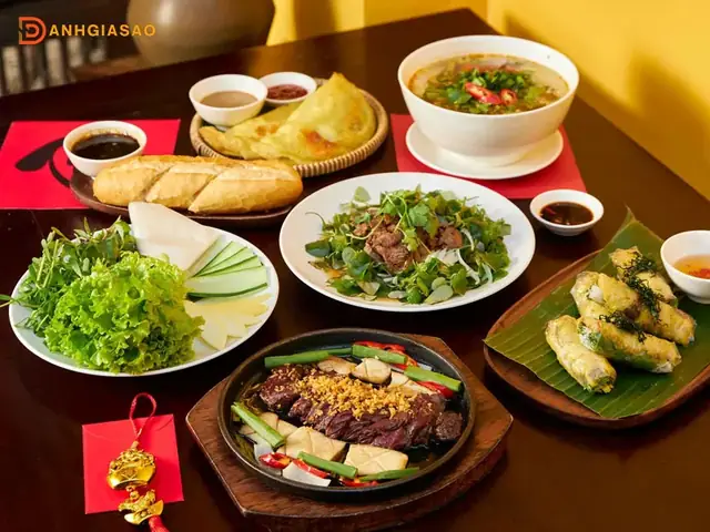 Review Bún Chả Hà Nội Quận 7: Top 5 Quán Ngon Chuẩn Vị, Đáng Thử Nhất