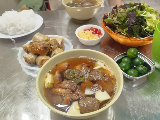 Bún Chả Quốc Tử Giám