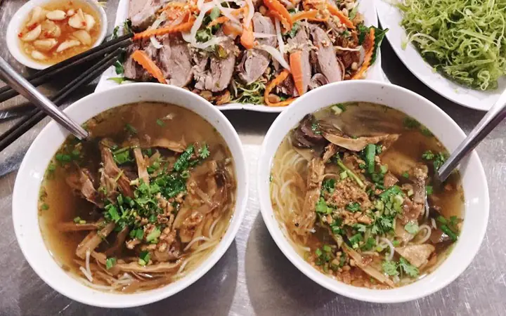 Review Quán Dì Út: Bún Măng Vịt Tròn Vị Ở Thủ Dầu Một