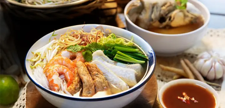 Bún Nước Lèo Xuân Yến