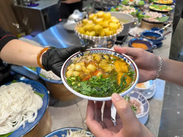 Cách Làm Bún Riêu Cua Ốc Chuẩn Vị Phố Cổ Tại Nhà