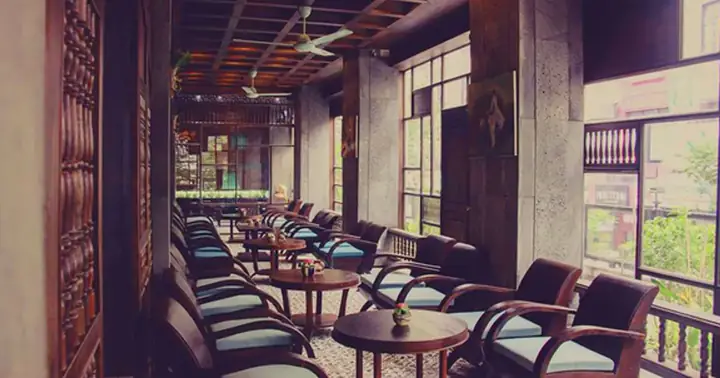 Review Chi Tiết Cô Ba Sài Gòn Cafe: Không Gian Vintage, View Quận 1 Đỉnh Cao