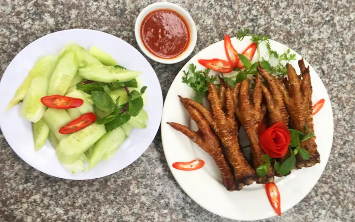 Review Chân Gà Nướng Mỹ Miều: Trải Nghiệm Thực Tế Tại Hà Nội