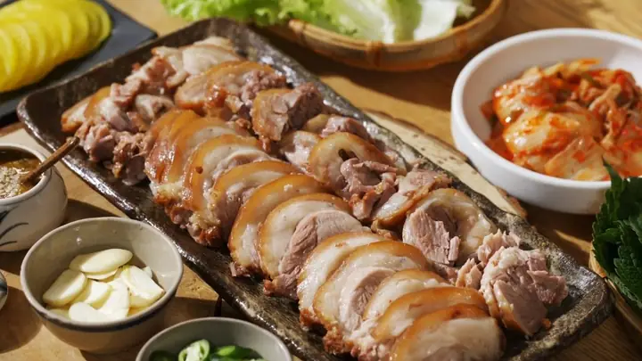 Cách Làm Chân Giò Hầm Hàn Quốc Chuẩn Vị Tại Nhà