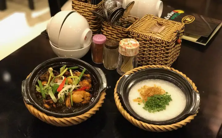 Cháo Ếch Singapore Phố Huế: Đánh Giá Toàn Diện Nhà Hàng Singresto