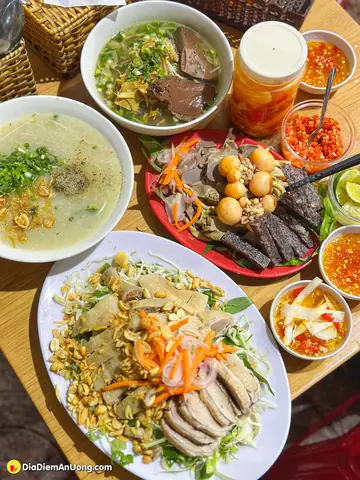 Cháo Gỏi Vịt Tự Cường