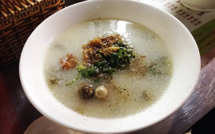 Review Cháo Sò Huyết 207 Nguyễn Tri Phương: Trải Nghiệm Thực Tế & Đánh Giá Khách Quan