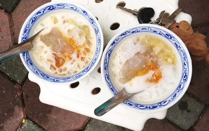 Review Chè Tự Nhiên Quang Trung: Trải Nghiệm Chè Hà Nội Đúng Điệu Trong Không Gian Nhỏ