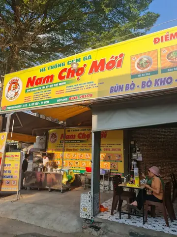 Review Hệ Thống Cơm Gà Nam Chợ Mới: Đánh Giá Chi Tiết 4 Chi Nhánh & Trải Nghiệm Thực Tế