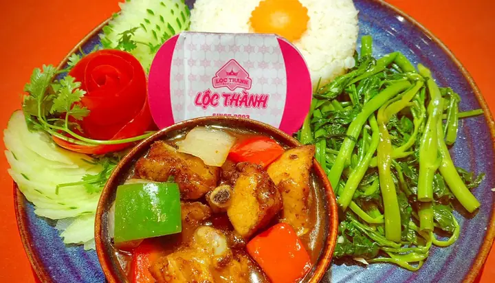 Cơm Lộc Thành Hải Phòng: Đánh Giá Chi Tiết Nhà Hng Đặc Sản Cơm Ngon Trung Tâm