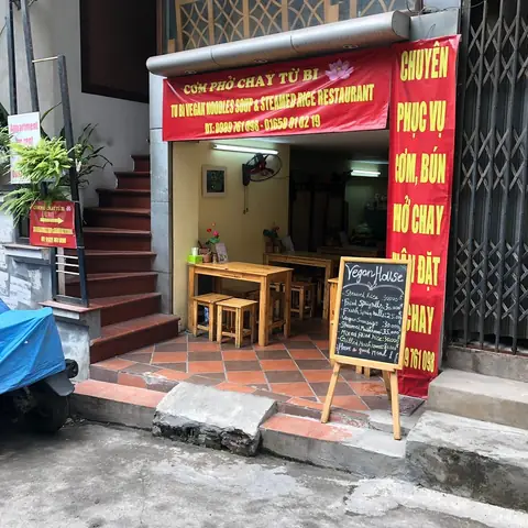 Com Pho Chay Tu Bi