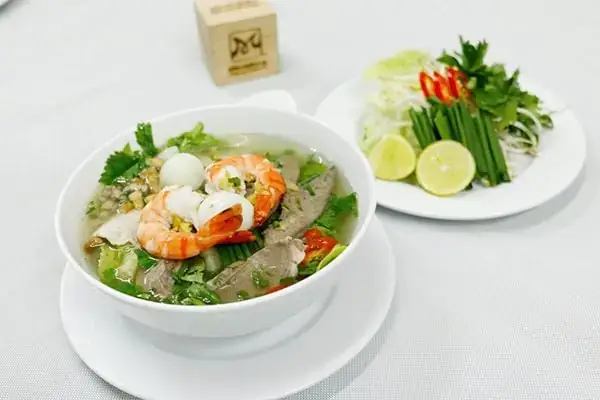 Cơm Tấm & Bún Thịt Nướng: Bí Quyết Chế Biến Chuẩn Vị Sài Gòn