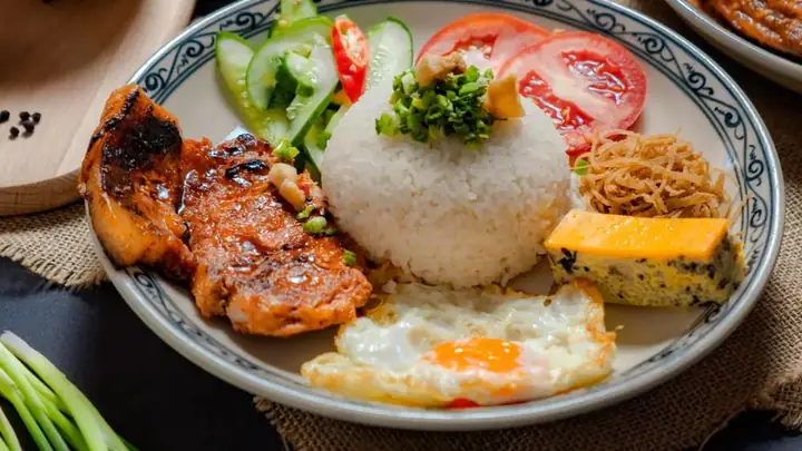 Review Cơm Tấm Tài Bình Thạnh: Đánh Giá Chi Tiết Và Trải Nghiệm Thực Tế