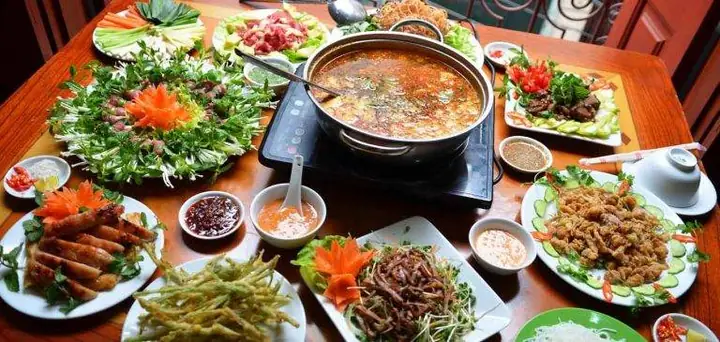 Dê Núi Thảo Nguyên 3: Quán Ăn Chuyên Dê Xào Đa Dạng Tại Dĩ An