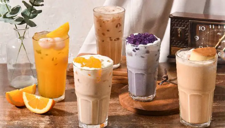 Đen Đá Cafe Sư Vạn Hạnh: Điểm Đến Trà Sữa & Bánh Ngọt Cho Giới Văn Phòng Quận 10
