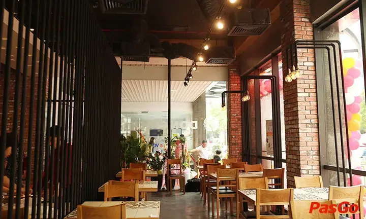 Don Chicken Vũ Phạm Hàm