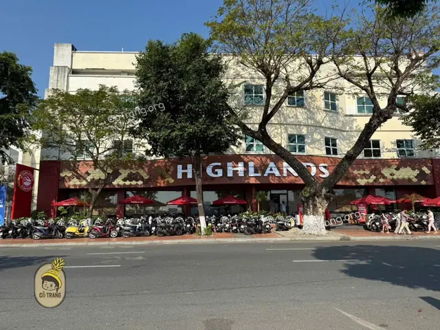 Review Highlands Coffee Bạch Đằng Đà Nẵng: View Cầu Rồng & Trải Nghiệm Thực Tế