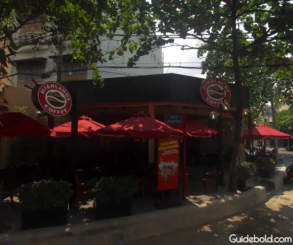 Highland Coffee Lê Đức Thọ