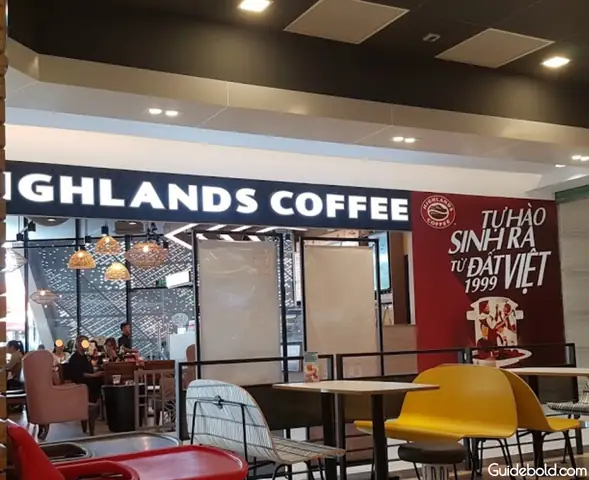 Highlands Coffee Phạm Văn Đồng