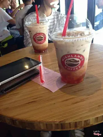 Highlands Coffee Somerset Hoà Bình