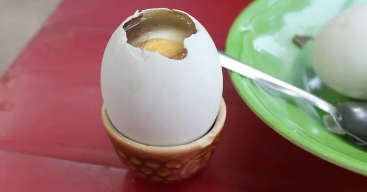 Đánh Giá Chi Tiết Quán Hột Vịt Lộn Thu Hà: Gia Truyền 30 Năm Tại Biên Hòa