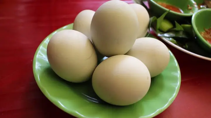 Hột Vịt Lộn Quận 2 Kim Thảo: Review Toàn Diện Về Quán Ngon Nức Tiếng