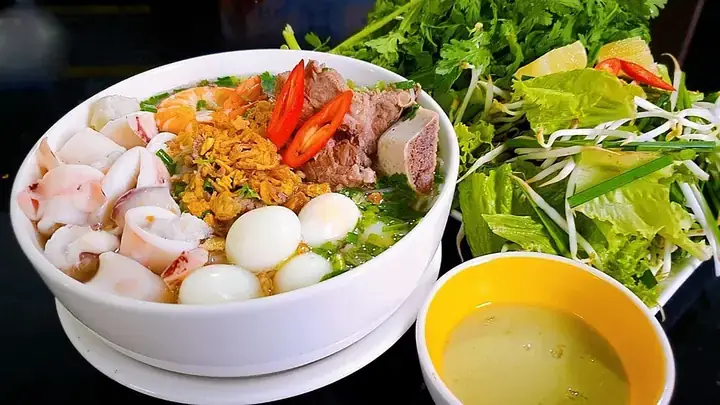 Hủ Tiếu Mực Hai Râu