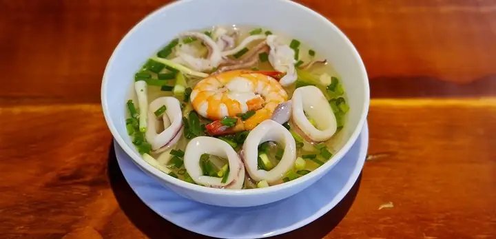 Hủ Tiếu Mực Như Ý Nguyễn Sơn