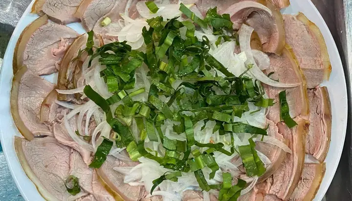 Review Lẩu Bò 123 Tạ Quang Bửu: Phân Tích Khách Quan Dựa Trên Thông Tin Có Sẵn