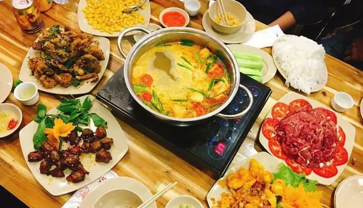 Đánh Giá Chi Tiết Nhà Hàng Lẩu Đức Trọc Tây Sơn: Trải Nghiệm Và Phân Tích Khách Quan