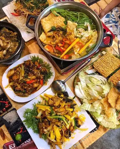 Lẩu Ếch Trần Đại Nghĩa