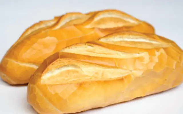 Review Lò Bánh Mì Hồng Ngọc 13: Tiệm Bánh Mì "vàng" Giữa Lòng Sa Đéc