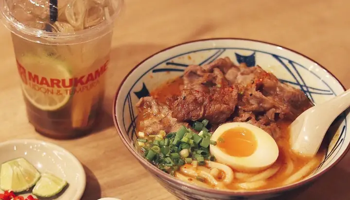 Review Marukame Udon Vạn Hạnh Mall: Trải Nghiệm Ẩm Thực Nhật Bản Đích Thực Giữa Lòng Sài Gòn