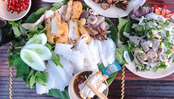 Review Mẹt Quán: Quán Bún Đậu Mắm Tôm Ngon Tại Linh Đàm