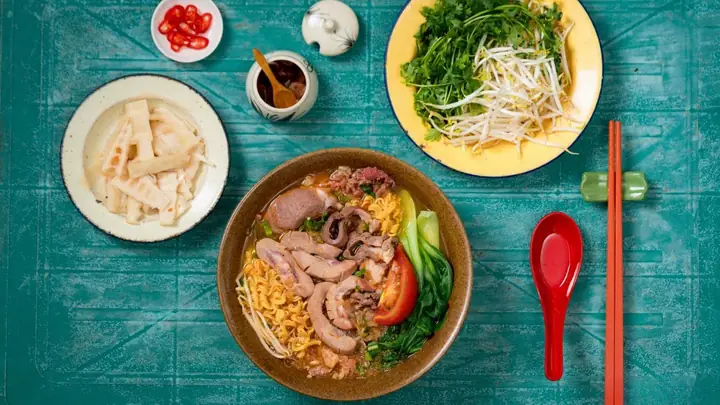 Cách Nấu Mì Tim Cật Chua Cay Chuẩn Vị Tại Nhà