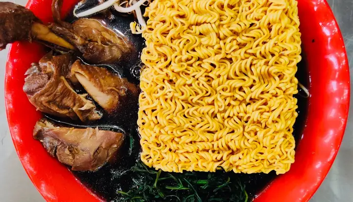 Review Quán Mì Gà Tần Hàng Bồ: Trải Nghiệm Thực Tế Từ Người Dùng