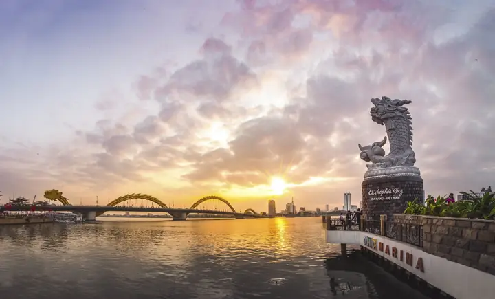 Thời Tiết Đà Nẵng Tháng 4: Bí Quyết Trải Nghiệm Ẩm Thực & Du Lịch Trọn Vẹn